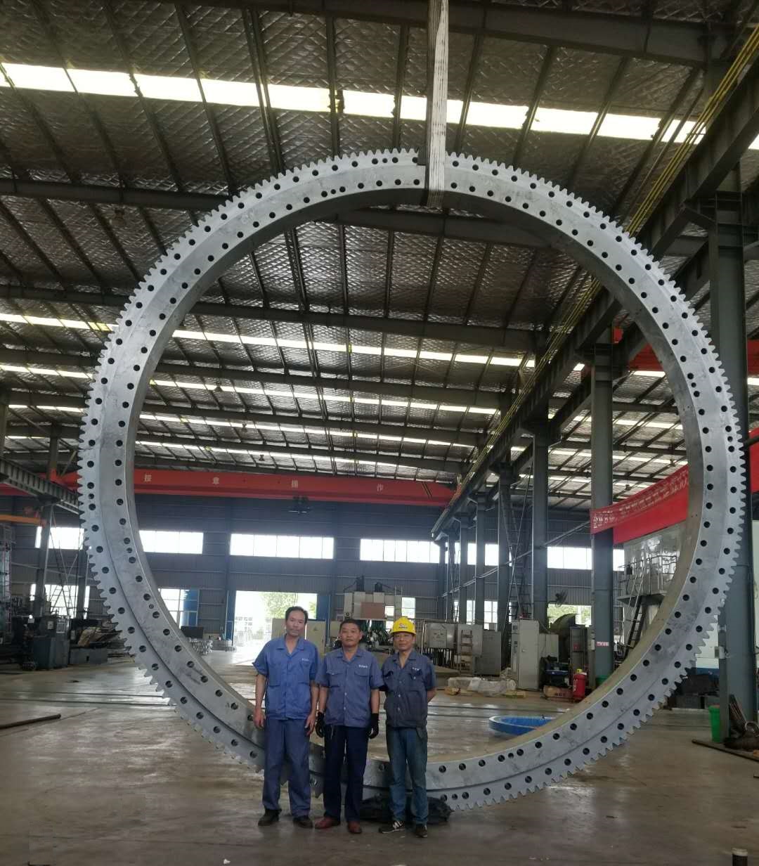 国产最大钢包回转台轴承投入使用